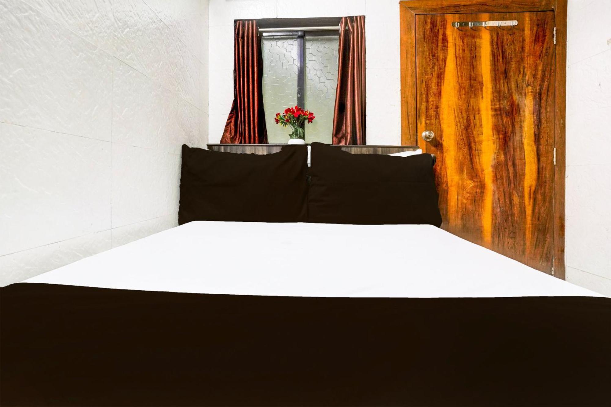 Super Hotel O Dombivali Formerly Pk Lodging Dombivli Экстерьер фото