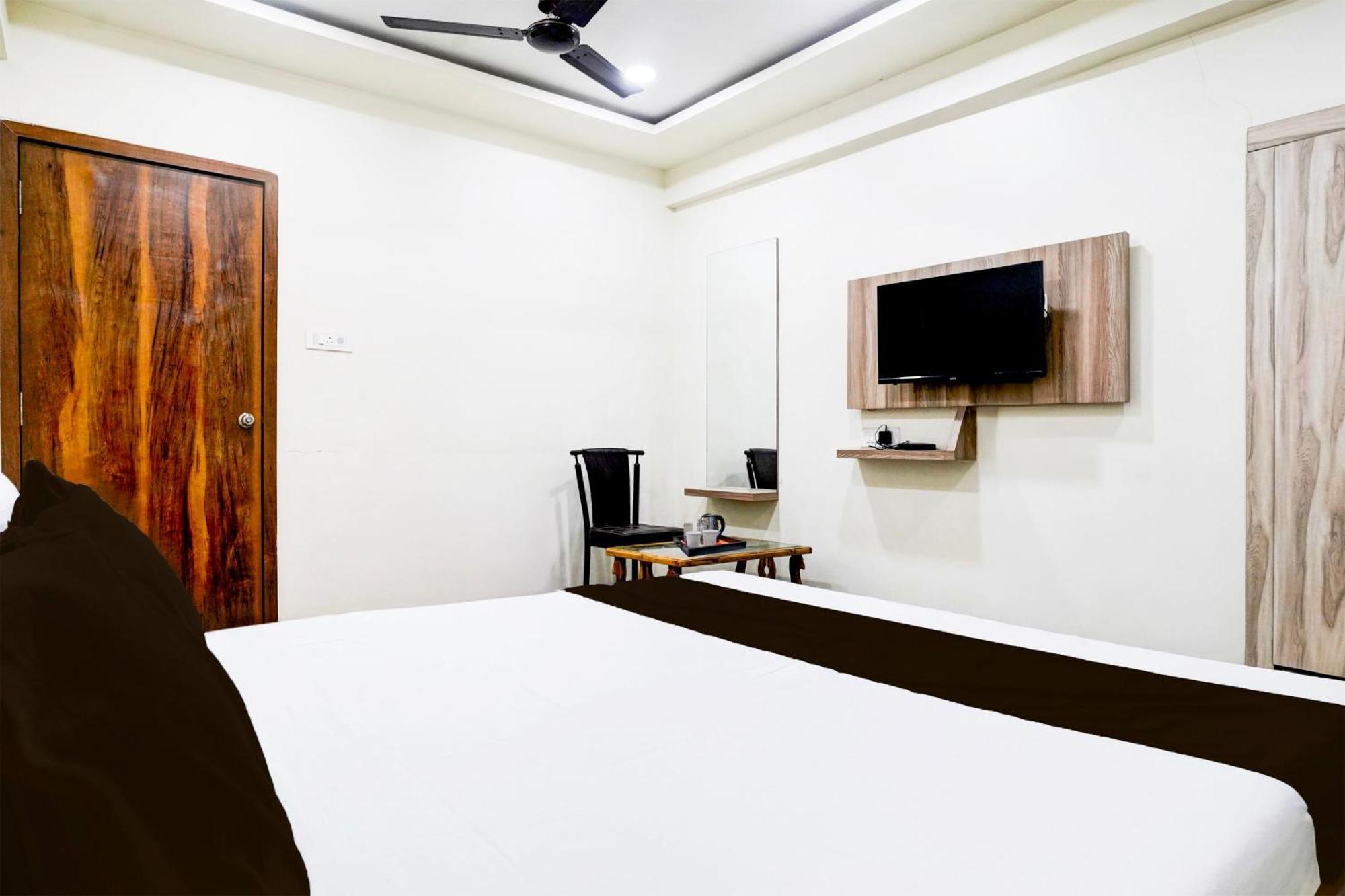 Super Hotel O Dombivali Formerly Pk Lodging Dombivli Экстерьер фото