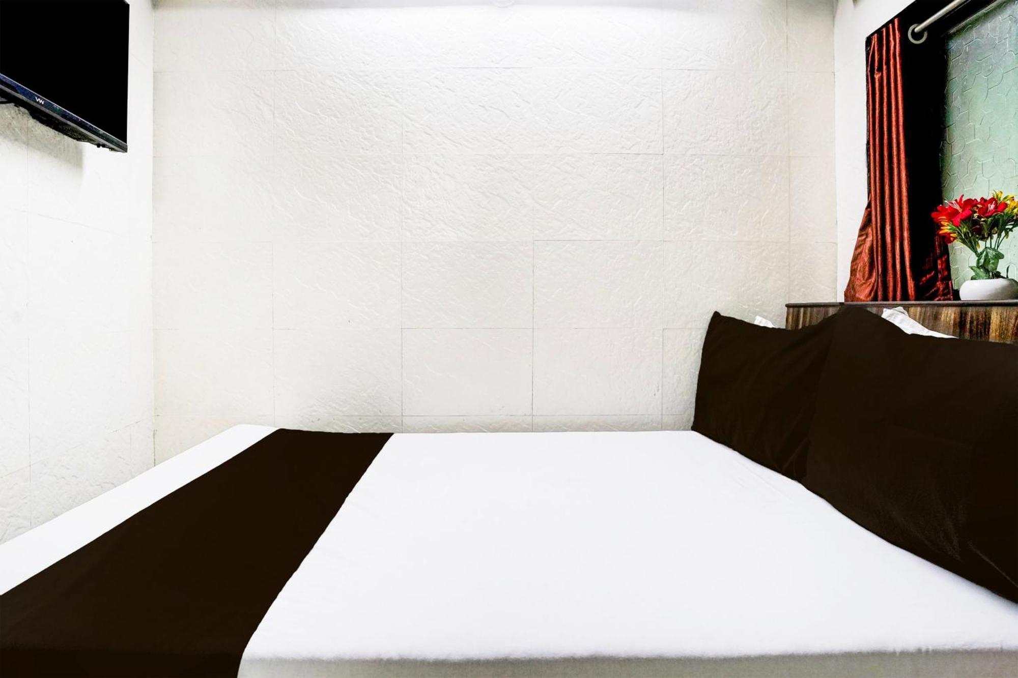 Super Hotel O Dombivali Formerly Pk Lodging Dombivli Экстерьер фото
