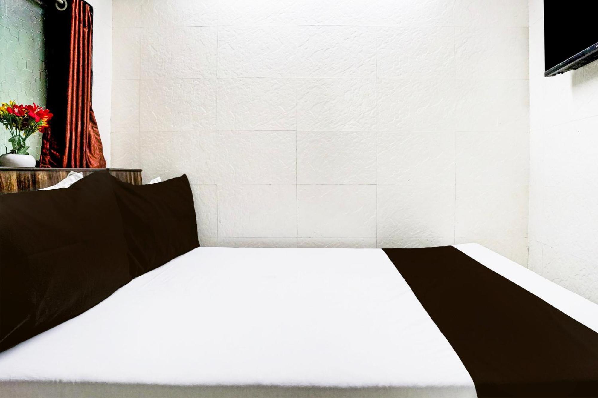 Super Hotel O Dombivali Formerly Pk Lodging Dombivli Экстерьер фото
